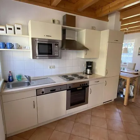 Snug In Apartment *